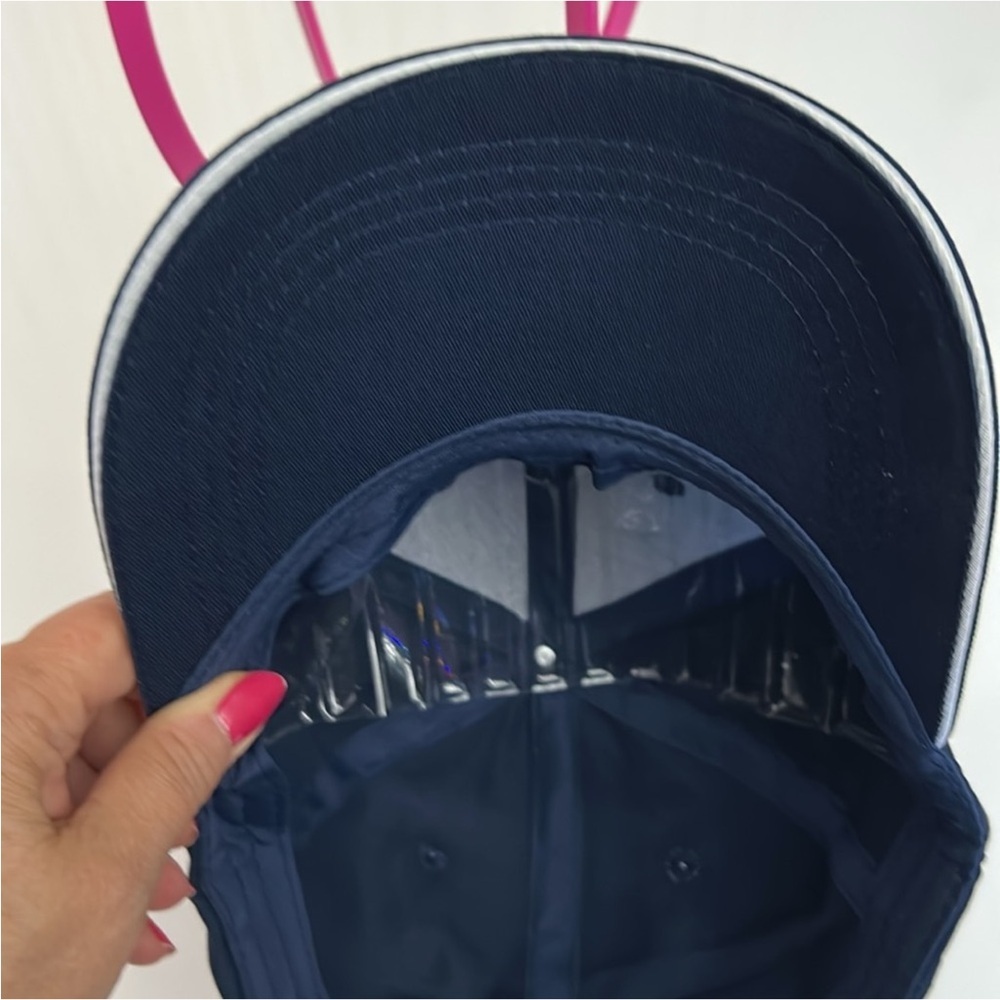NEW: Yellowstone Dutton Ranch Navy Cap - Picture 4 of 10